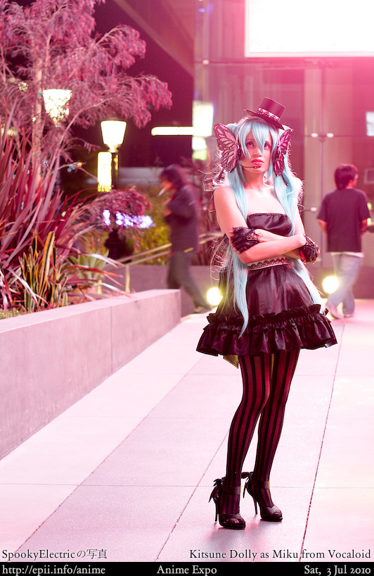 Cosplay  Picture: Vocaloid - Miku 1