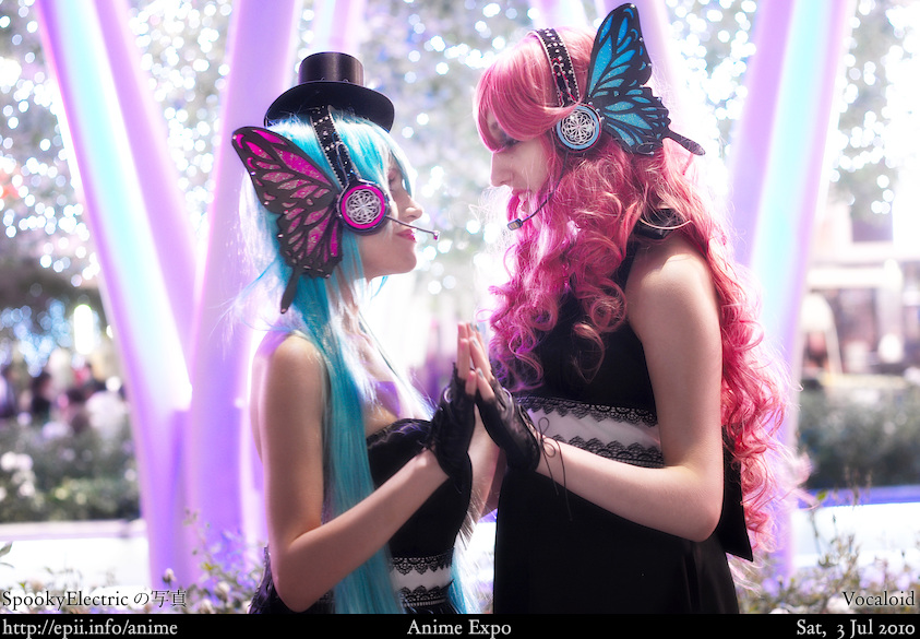 Cosplay  Picture: Vocaloid - Miku x Luka 1