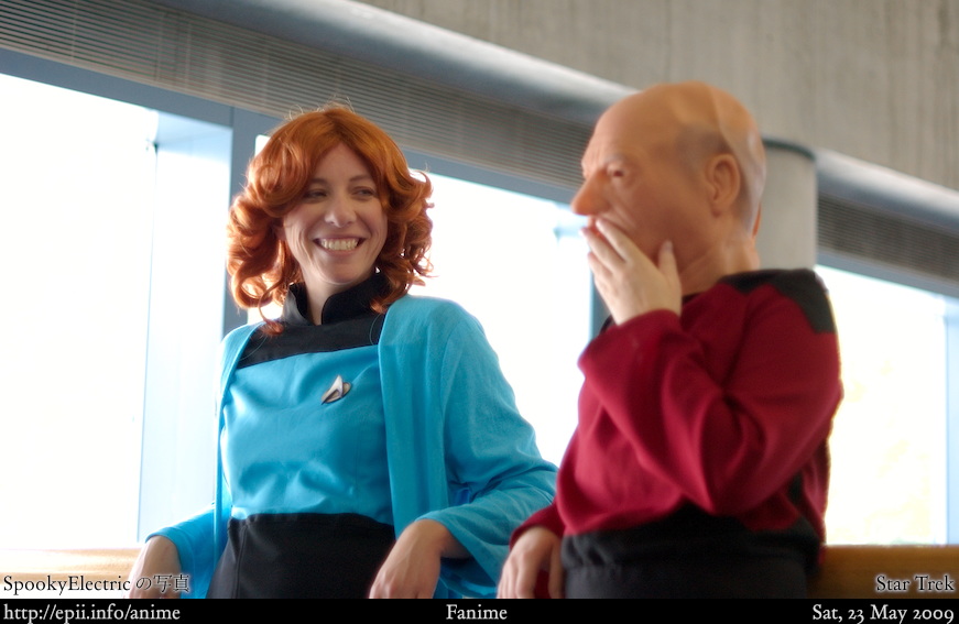  Picture: Star Trek - Crusher and Picard