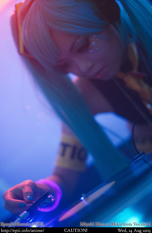 Cosplay  Picture: Vocaloid - Miku 9711